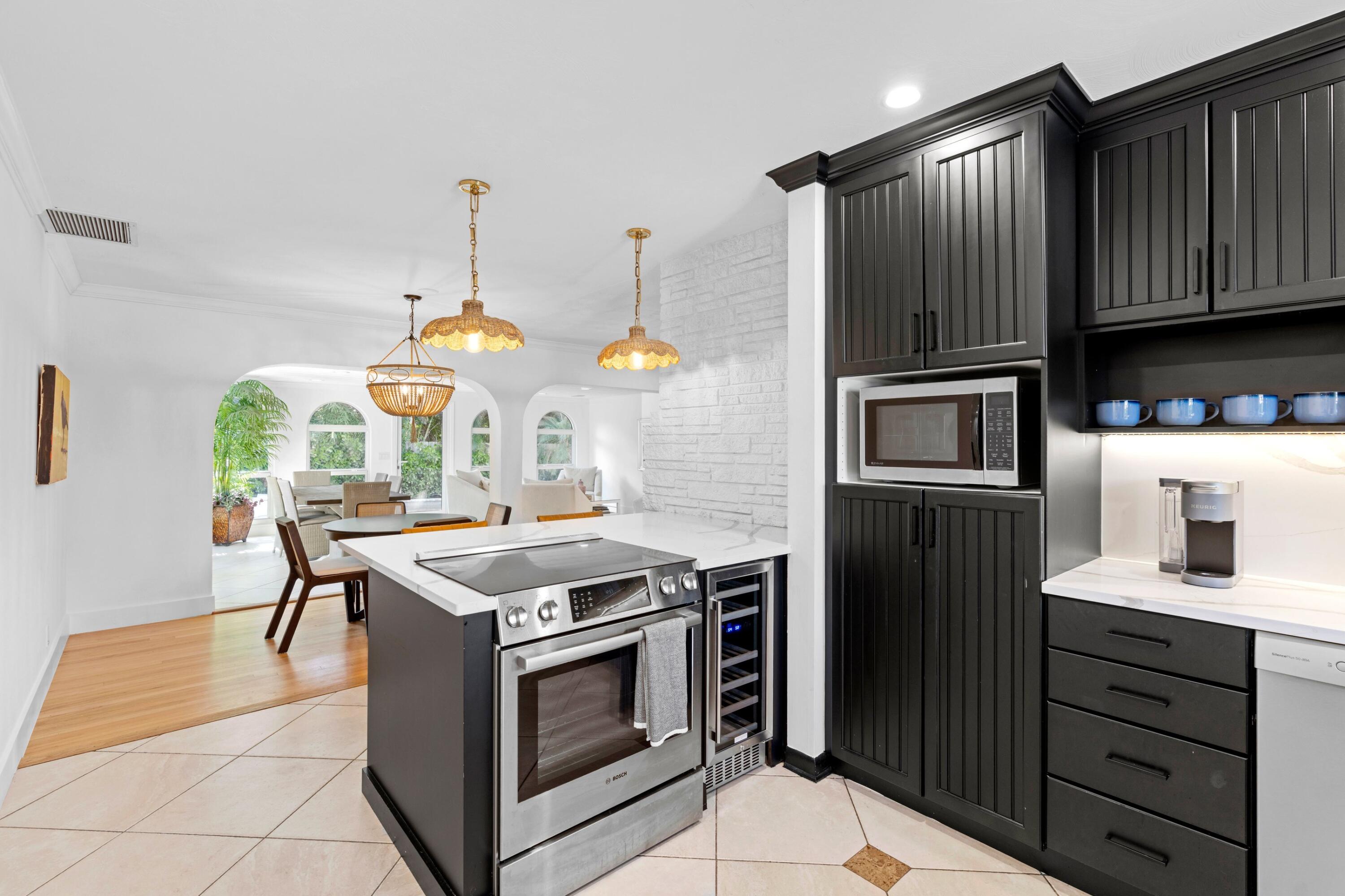 COASTAL SHORES WEST - Residential