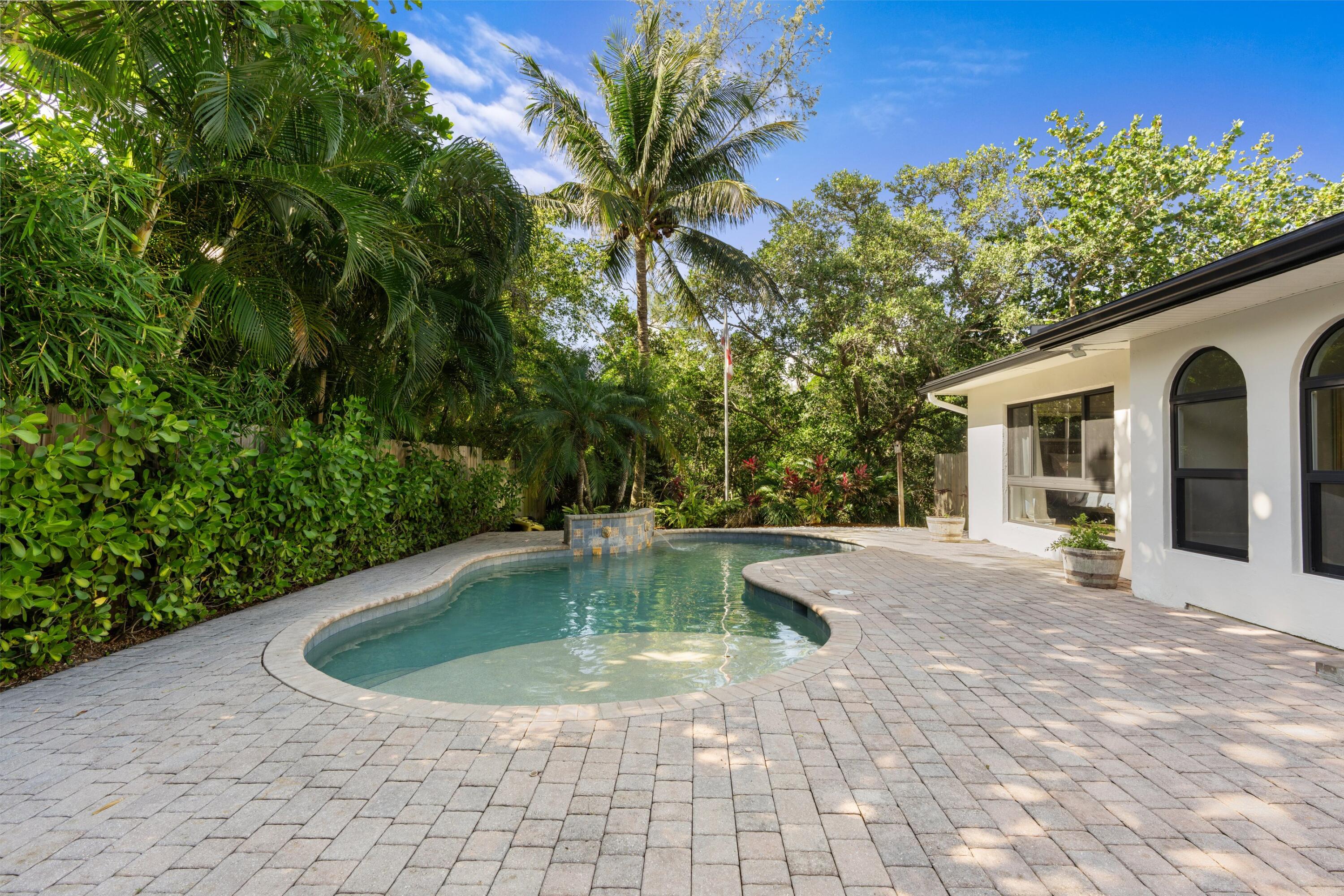 COASTAL SHORES WEST - Residential