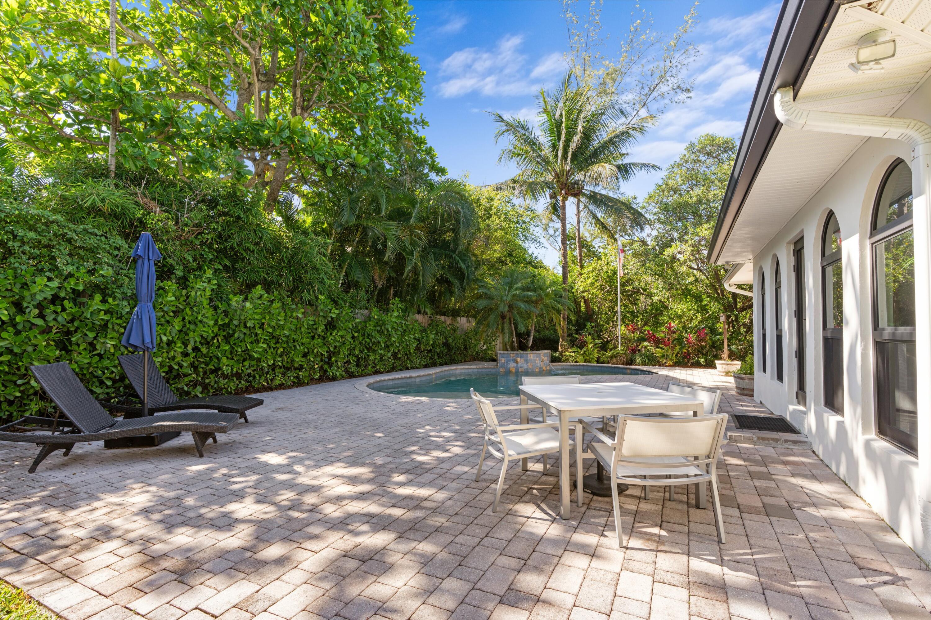COASTAL SHORES WEST - Residential