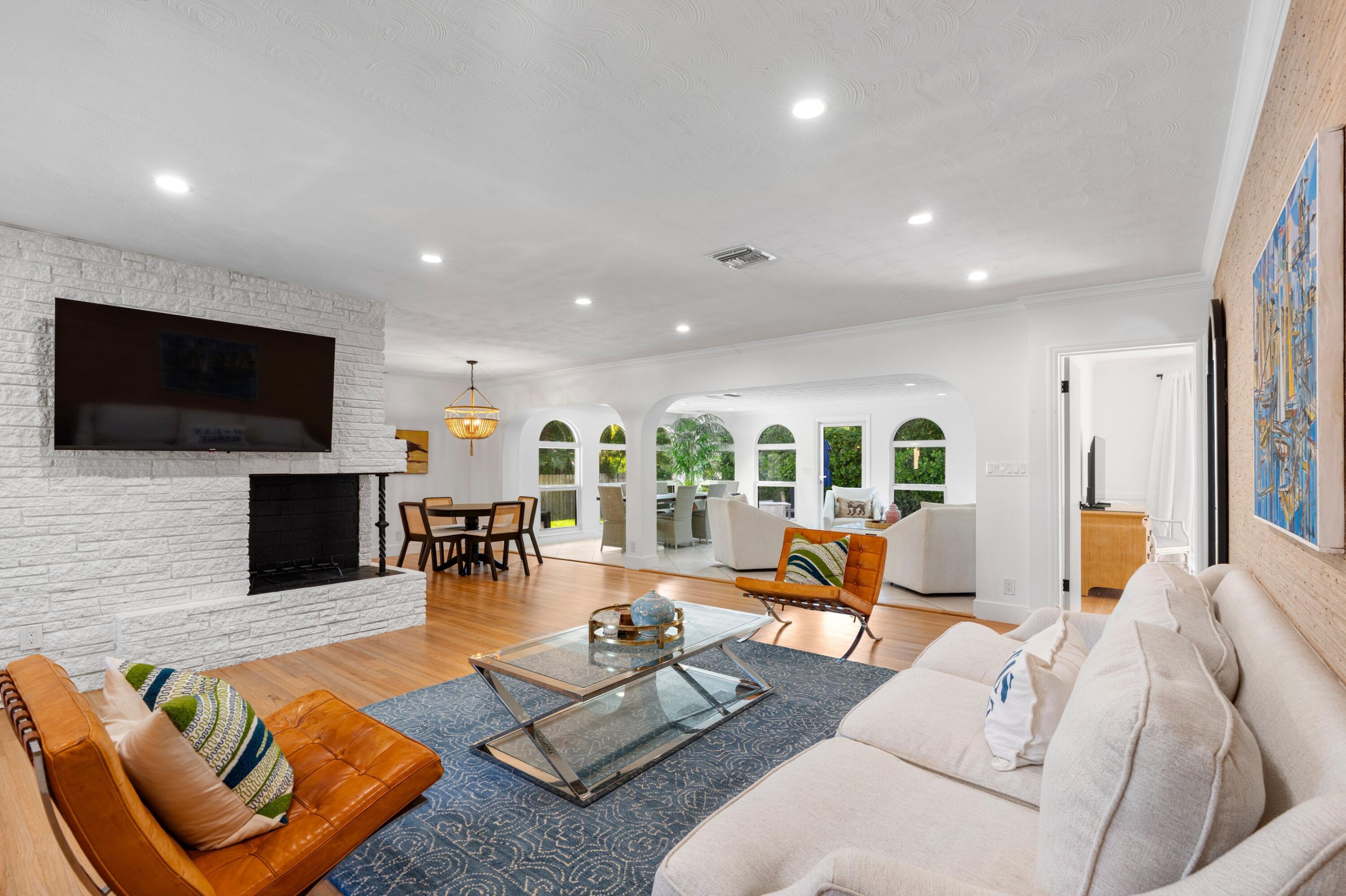COASTAL SHORES WEST - Residential
