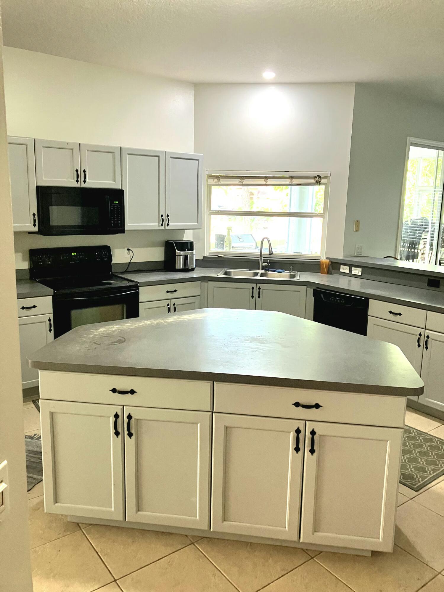 PORT ST LUCIE SECTION 19 - Residential