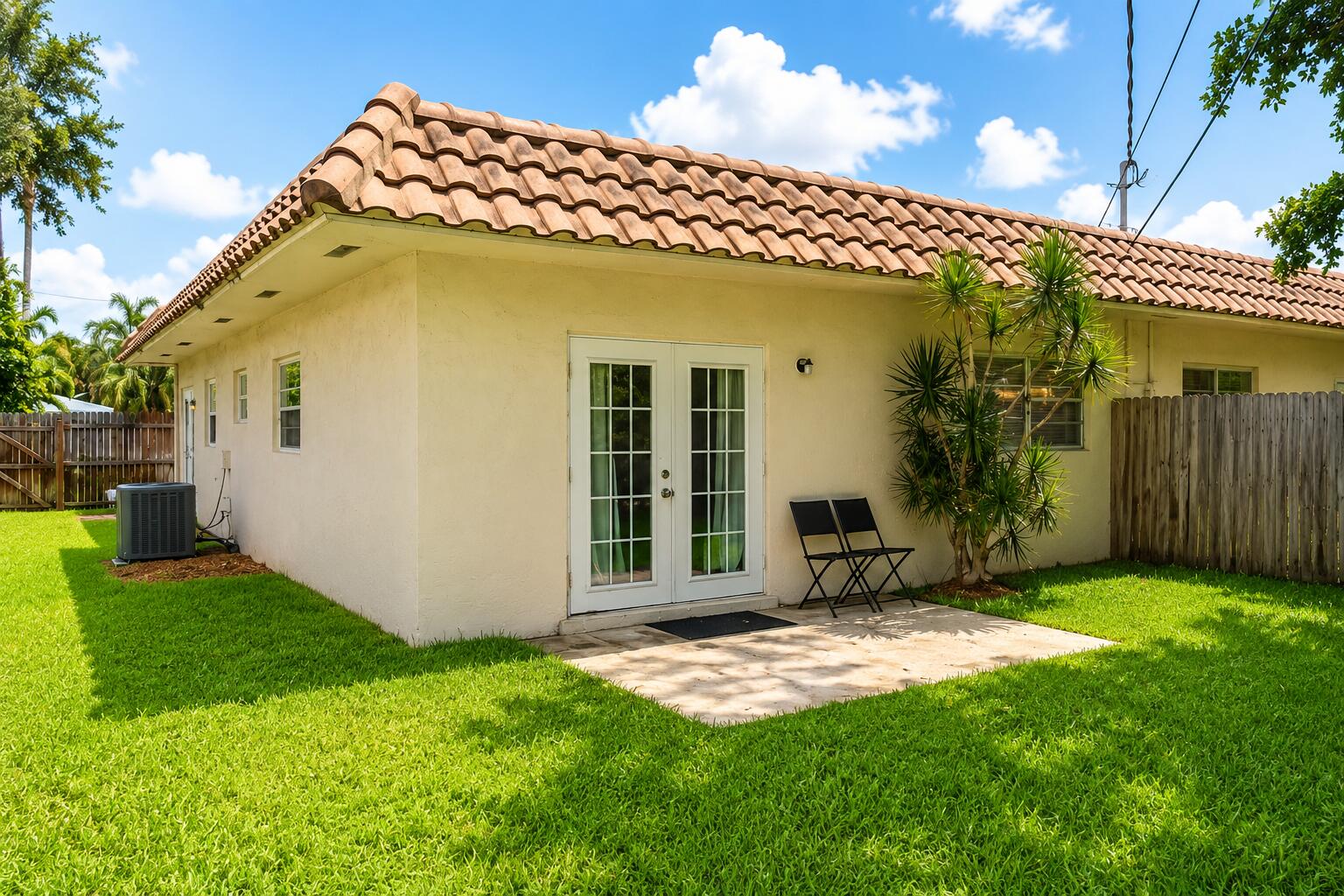 HIDDEN VALLEY SEC 1 - Residential Lease