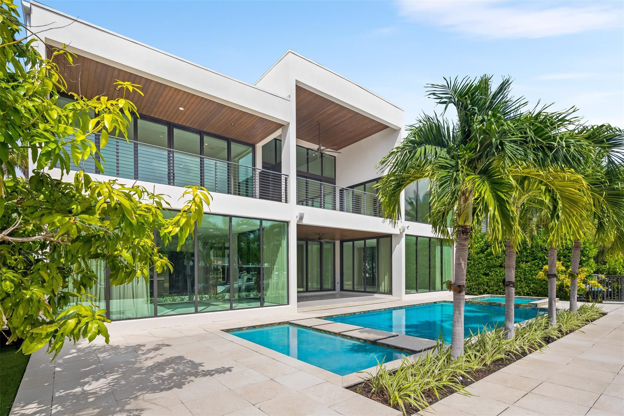 Venice 8-12 B - Residential