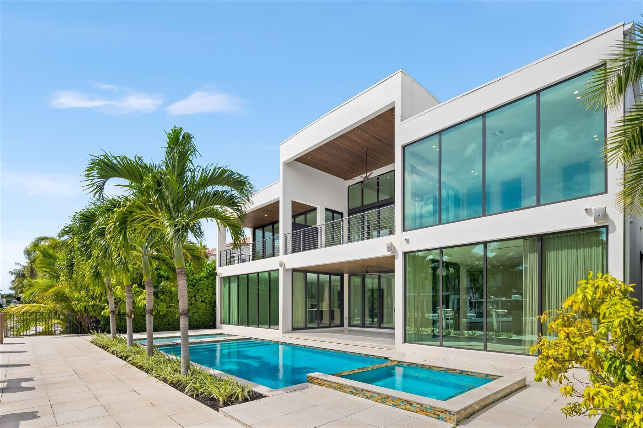 Venice 8-12 B - Residential