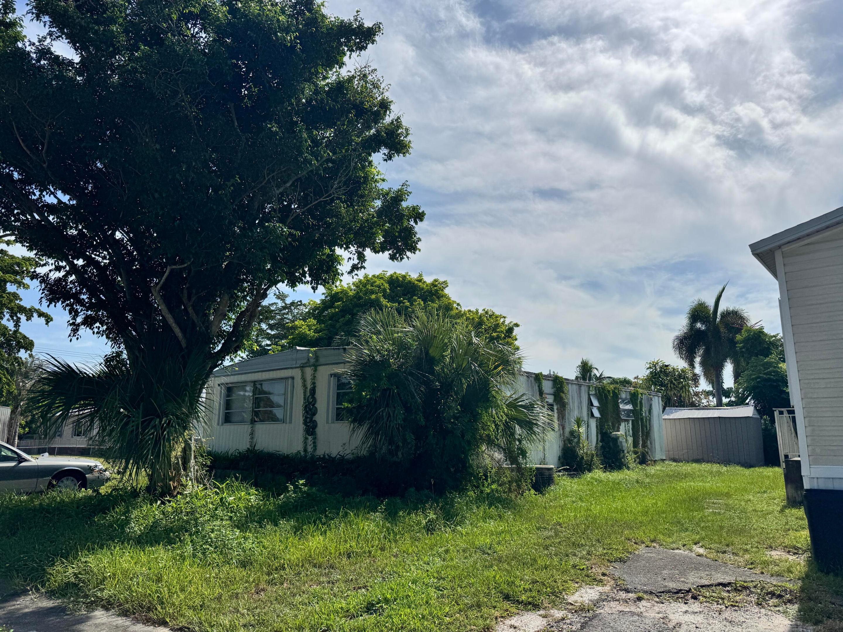 WATERGATE MOBILE HOME - Residential