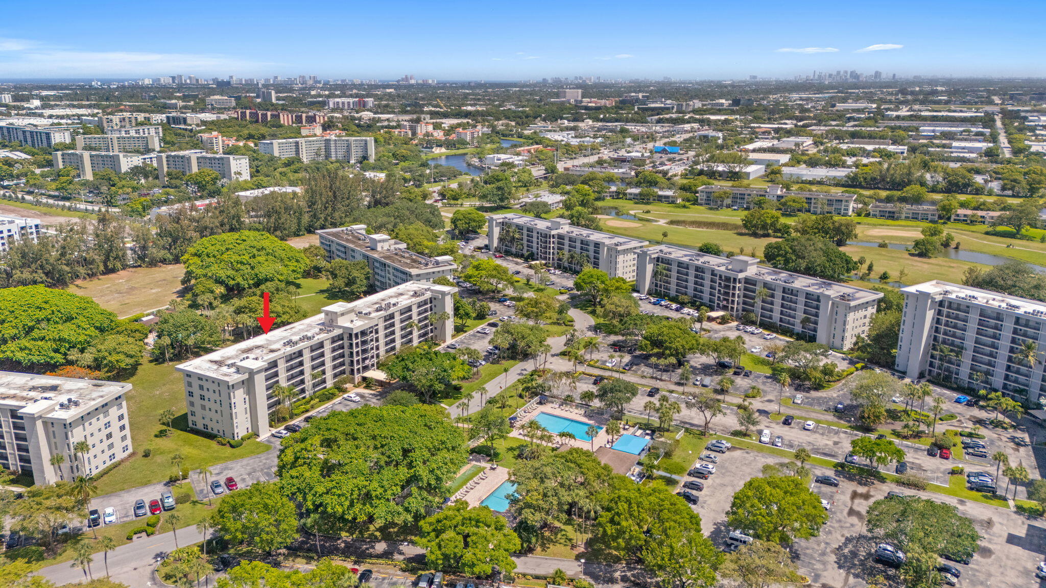 NO 16 PALM-AIRE COUNTRY CLUB - Residential