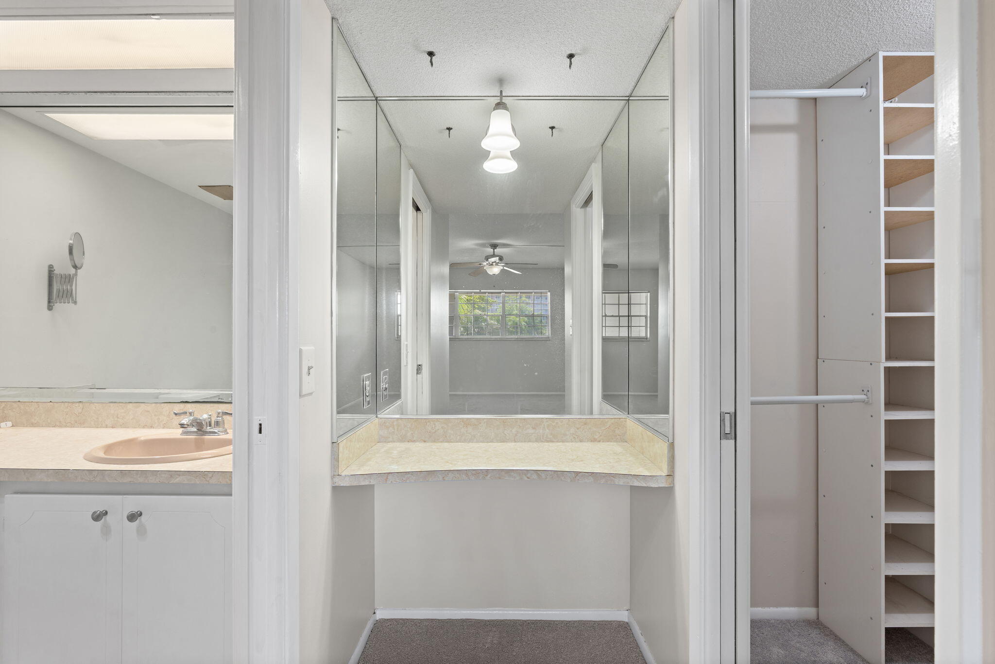 NO 16 PALM-AIRE COUNTRY CLUB - Residential