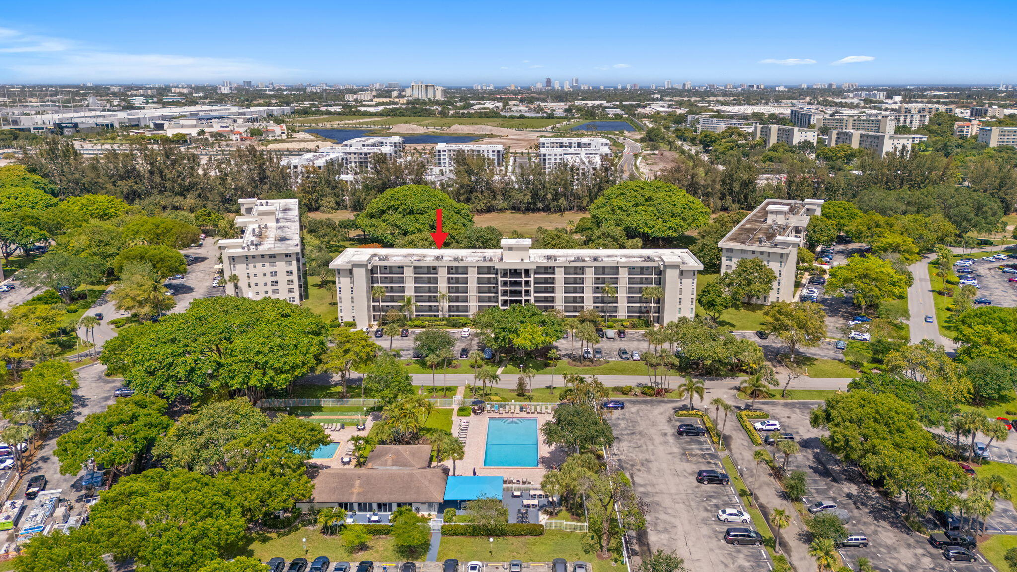 NO 16 PALM-AIRE COUNTRY CLUB - Residential