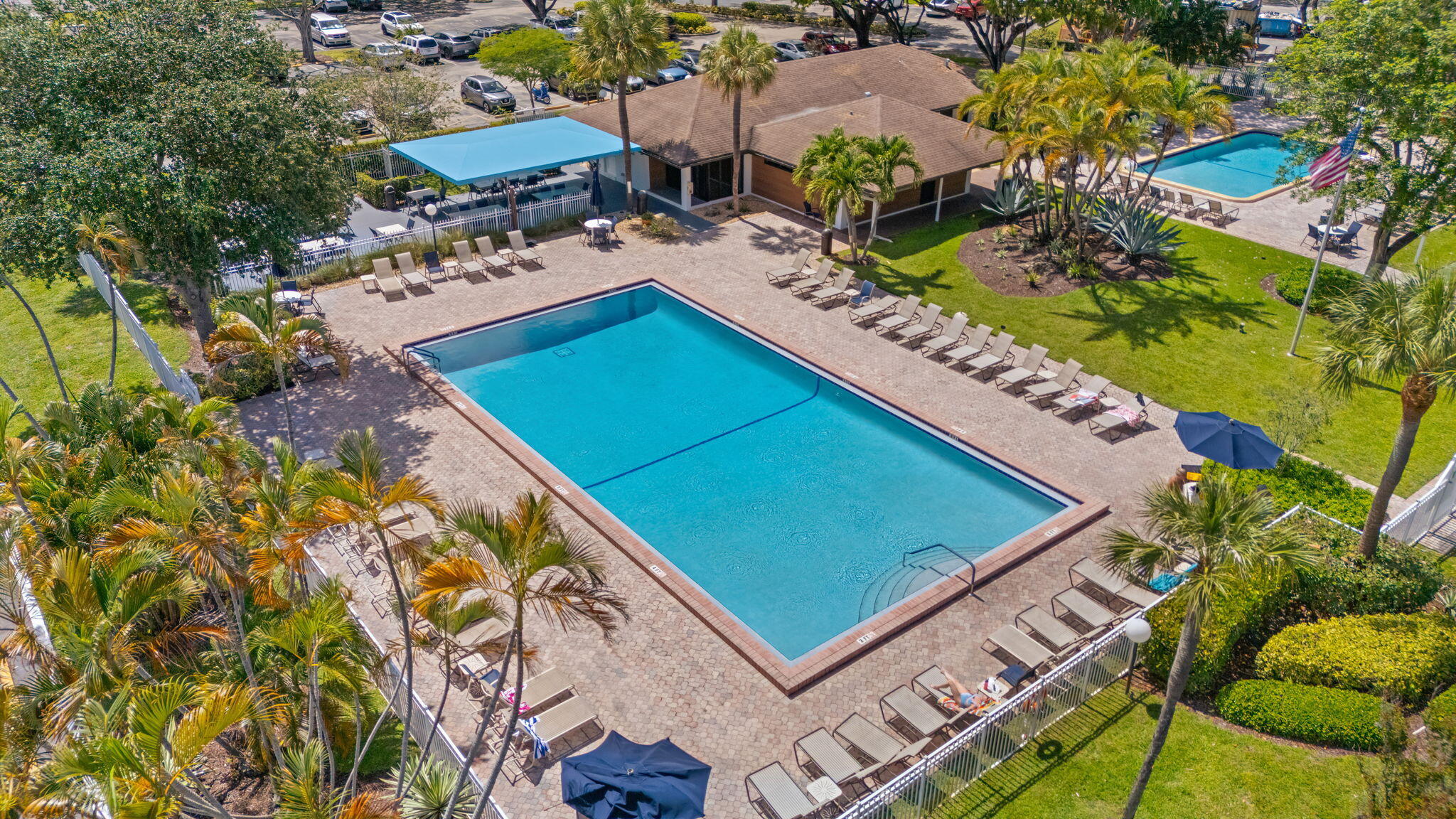 NO 16 PALM-AIRE COUNTRY CLUB - Residential