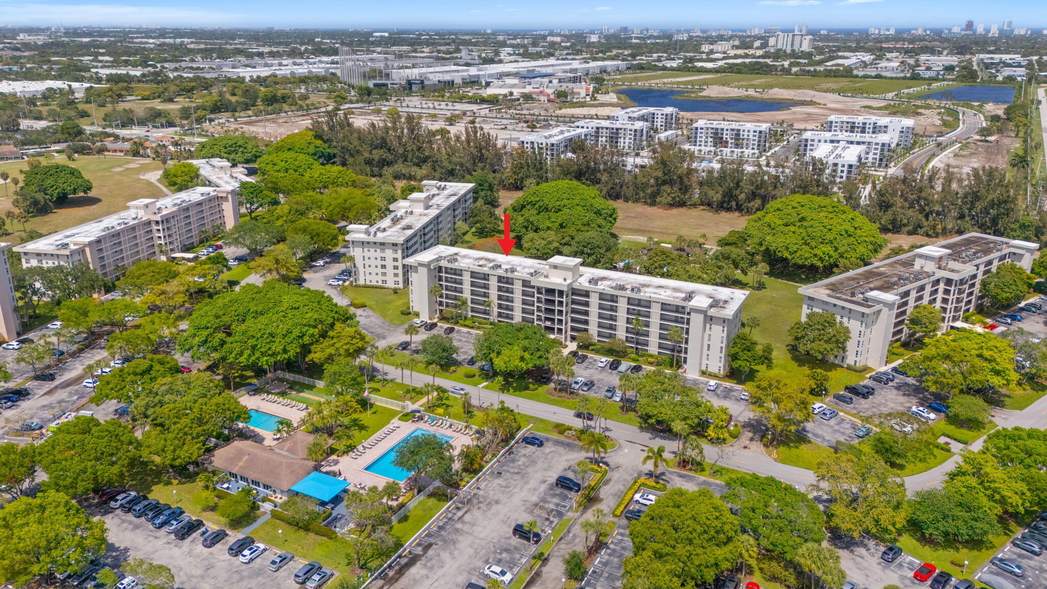 NO 16 PALM-AIRE COUNTRY CLUB - Residential