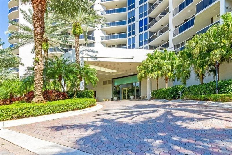 L'Hermitage I Condo - Residential