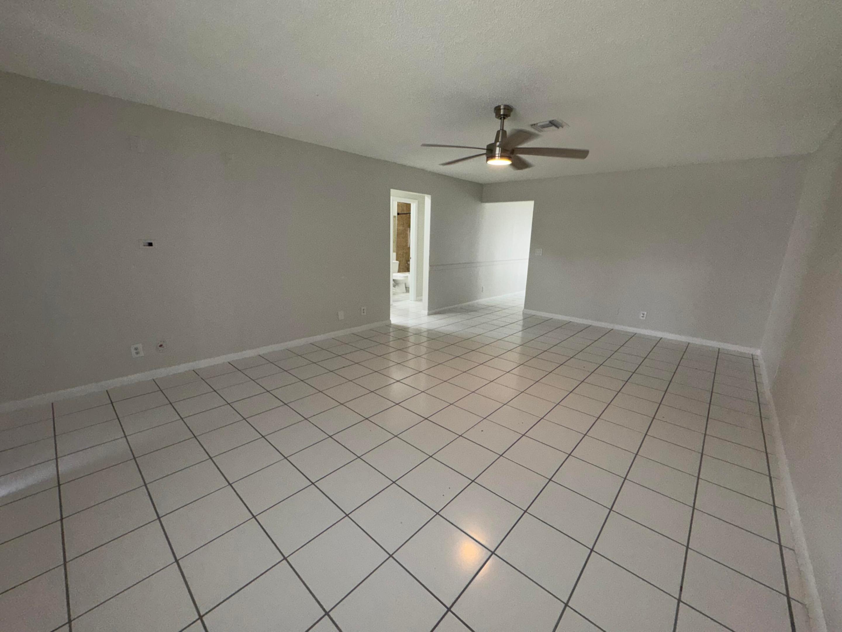 OCTOBER PARK - Residential Lease