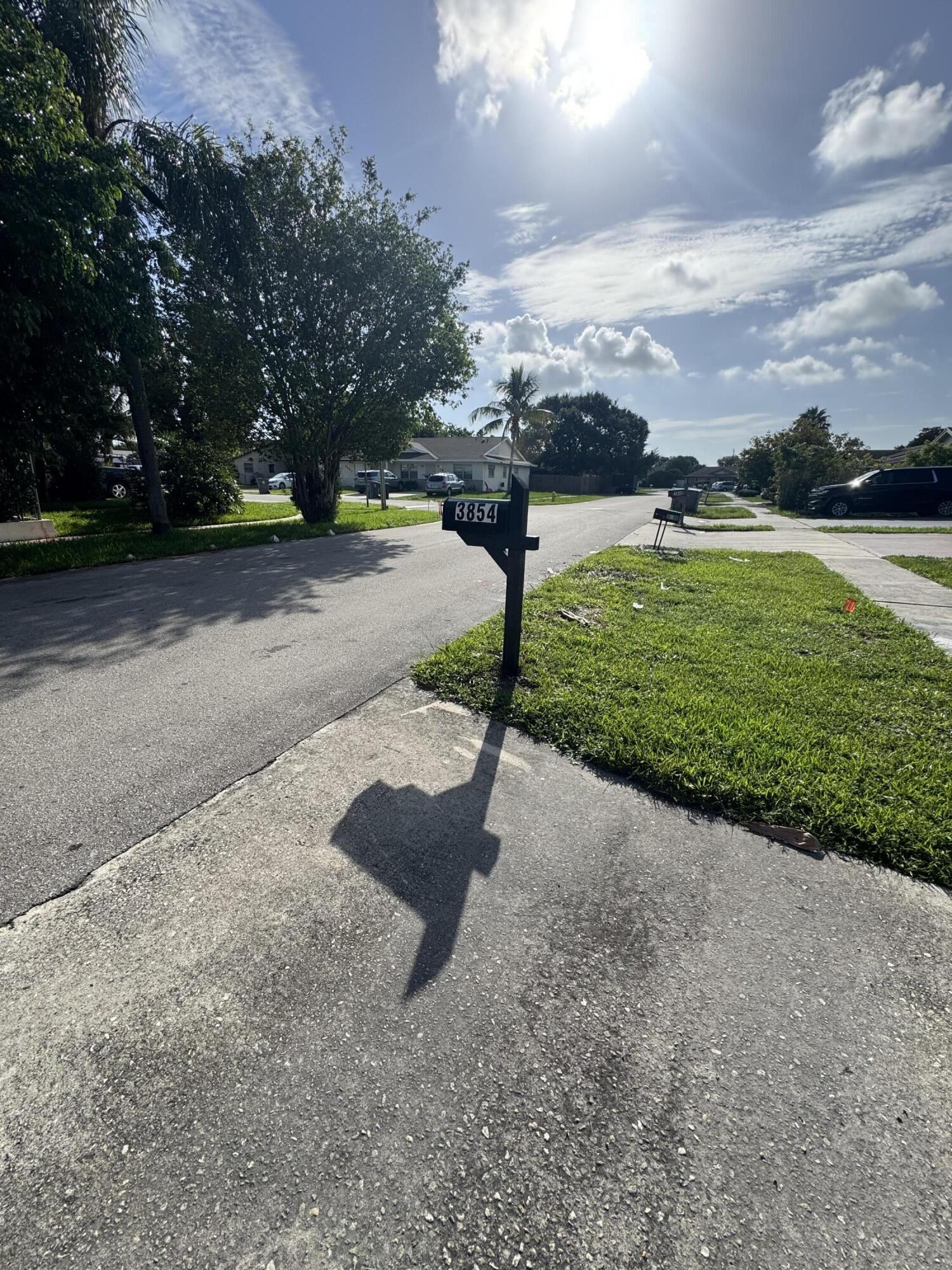 OCTOBER PARK - Residential Lease