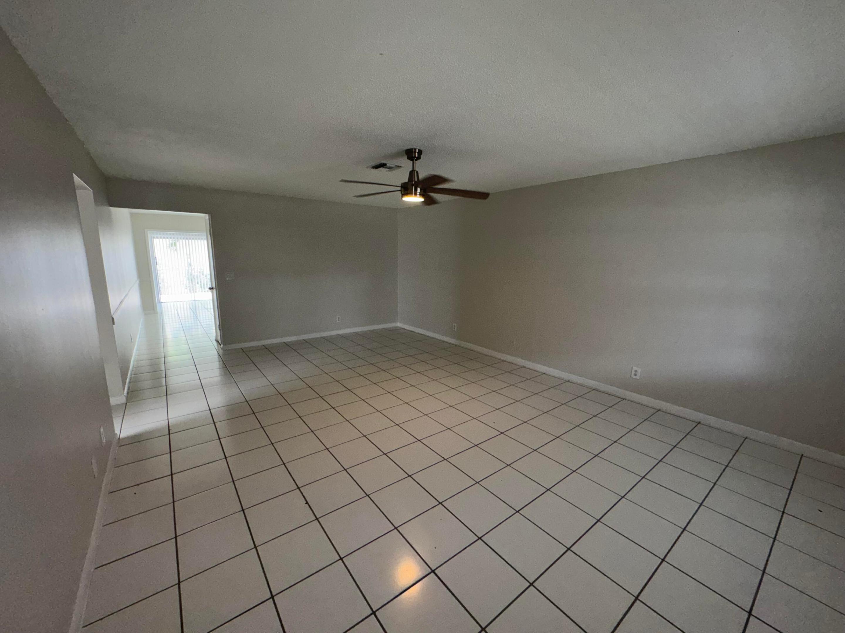 OCTOBER PARK - Residential Lease