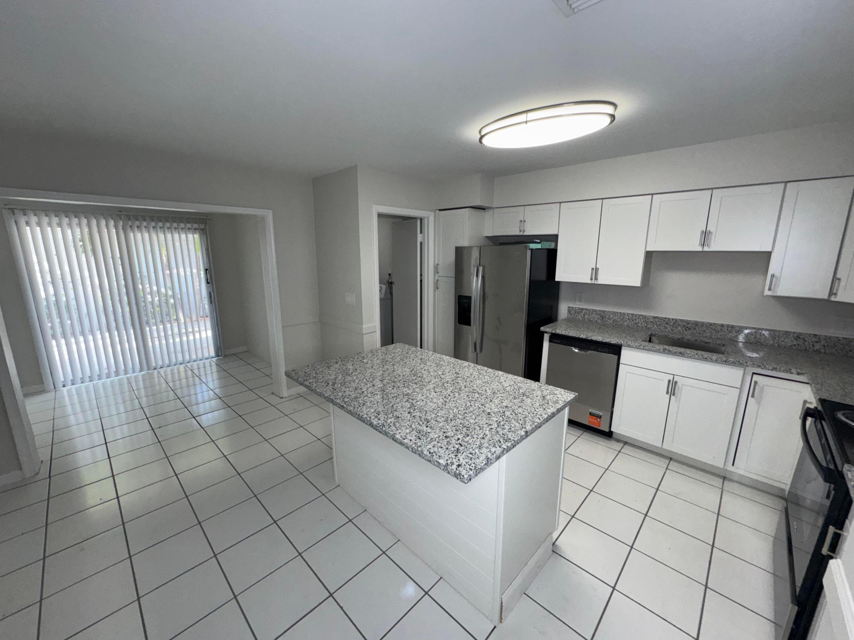 OCTOBER PARK - Residential Lease