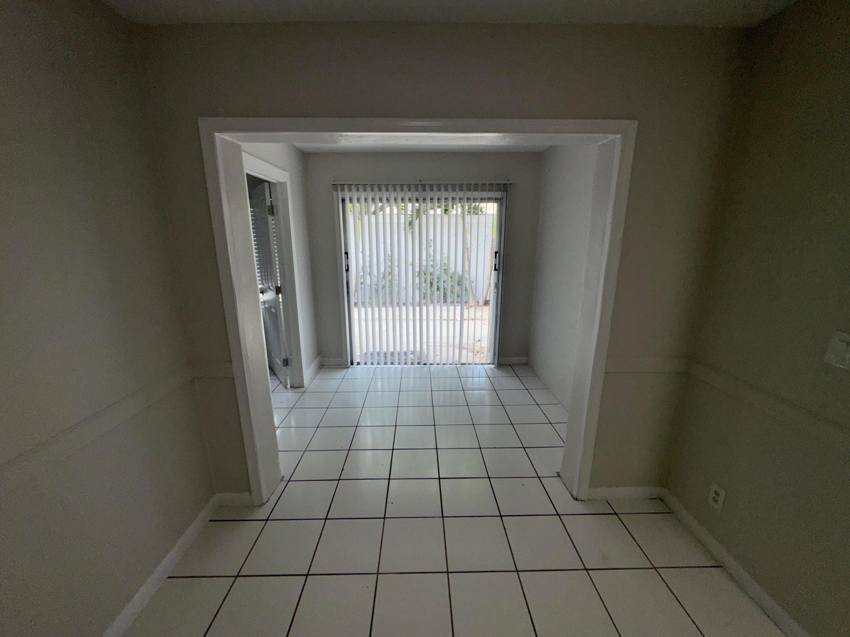 OCTOBER PARK - Residential Lease
