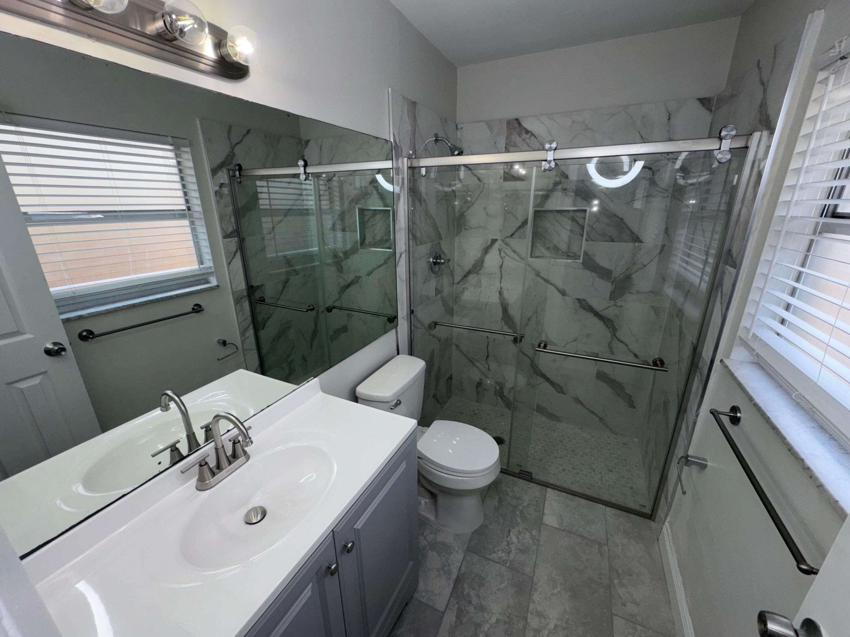 OCTOBER PARK - Residential Lease