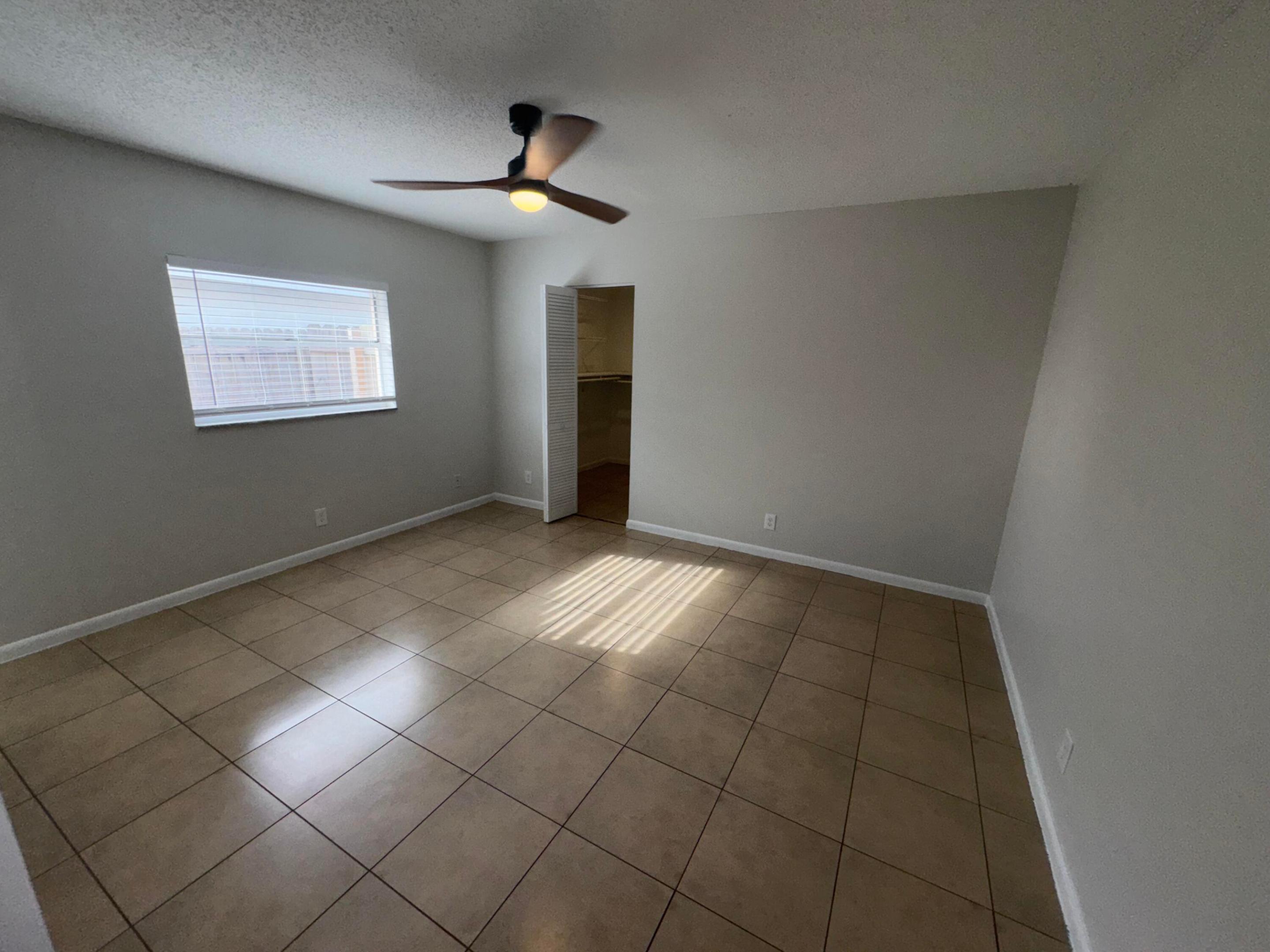 OCTOBER PARK - Residential Lease