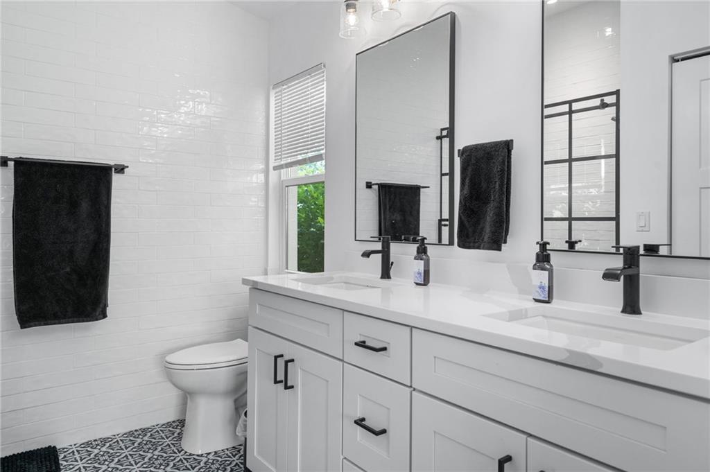 REGENCY OAKS UNIT 1 - Residential