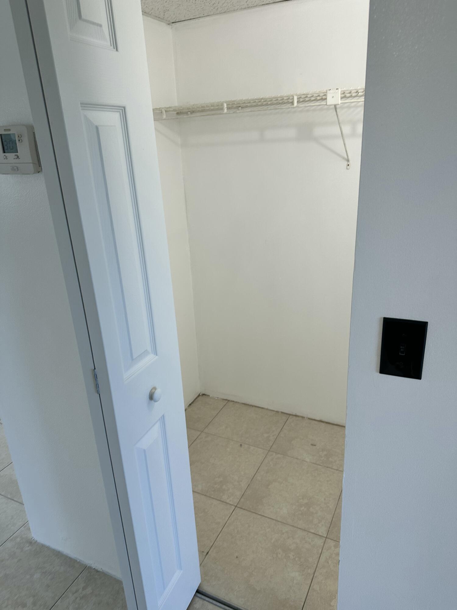 VILLAGE GREEN AVON CONDO - Residential Lease