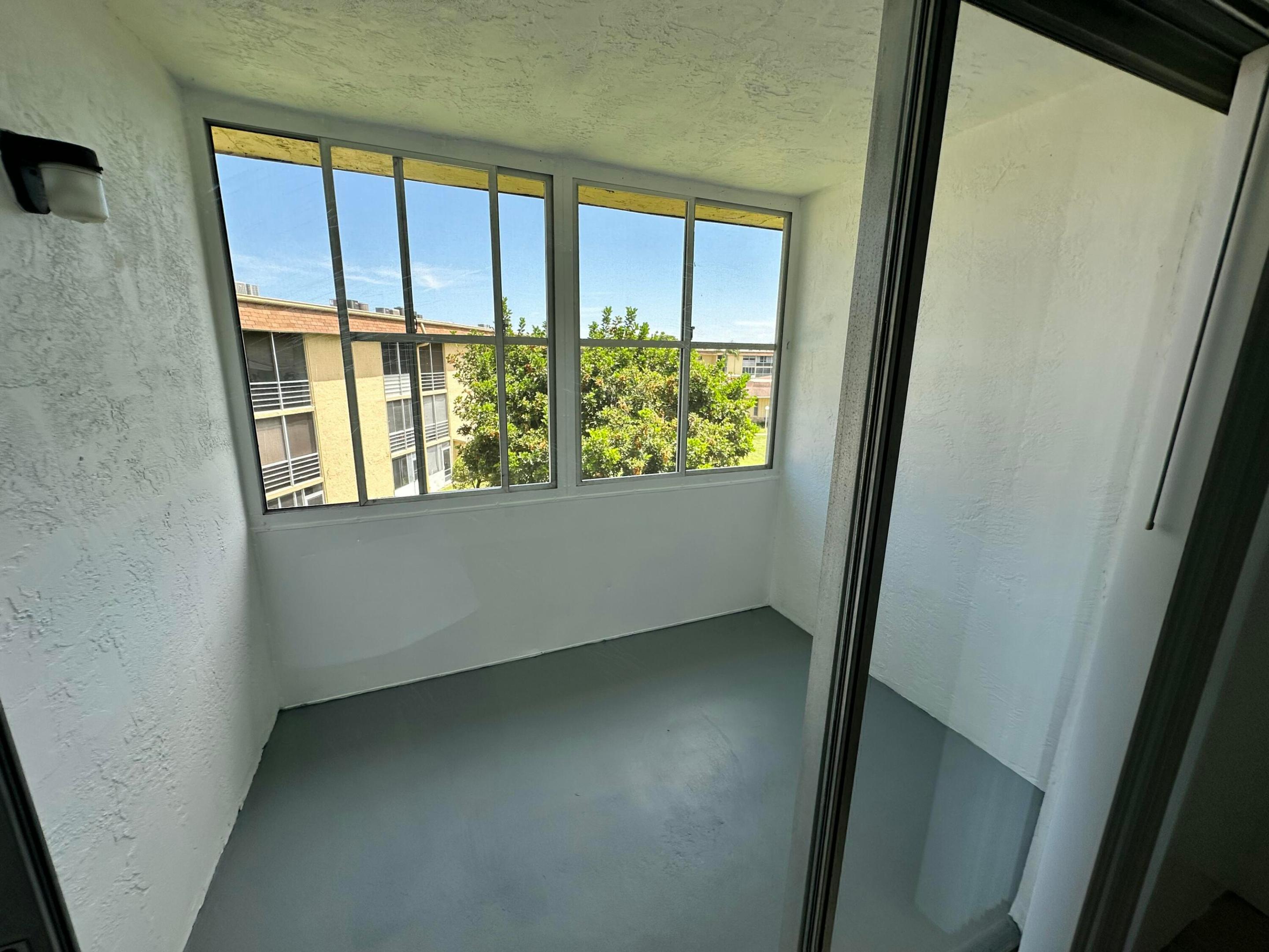 VILLAGE GREEN AVON CONDO - Residential Lease