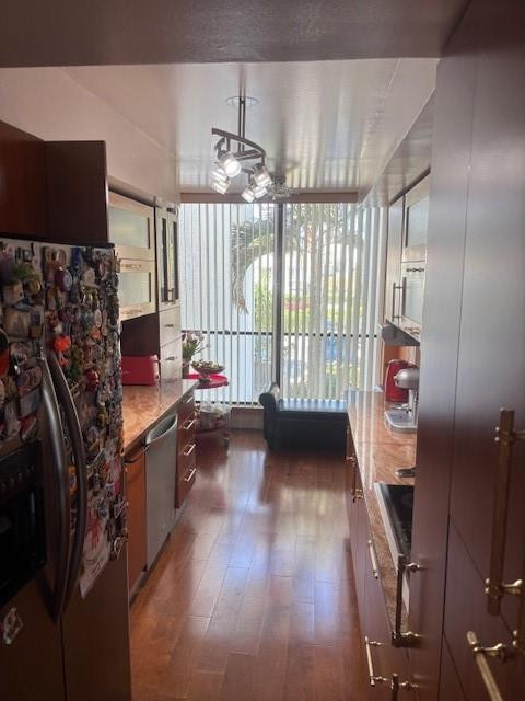 BRIDGEWOOD - Residential