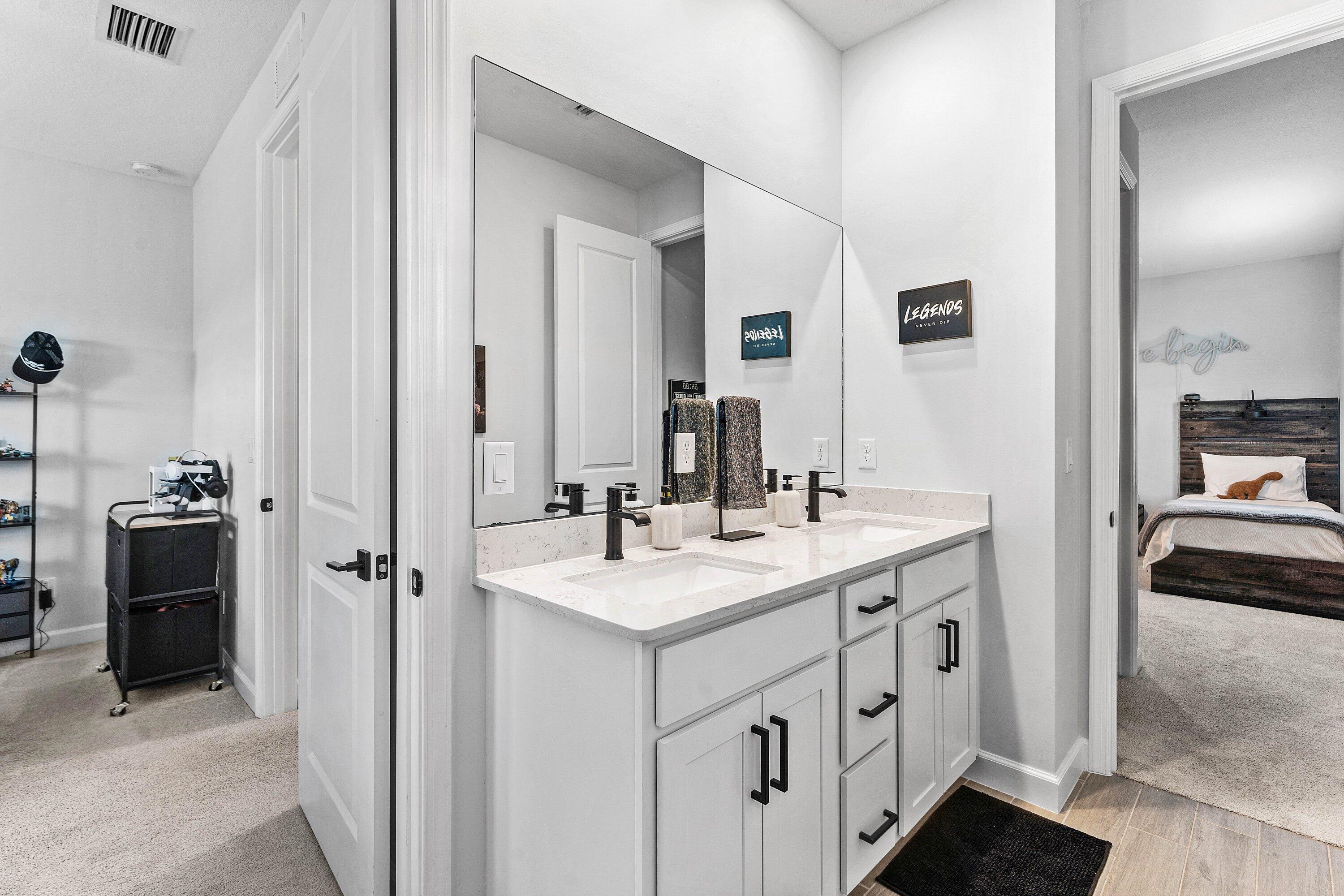ARDEN PUD POD E SOUTH - Residential Lease