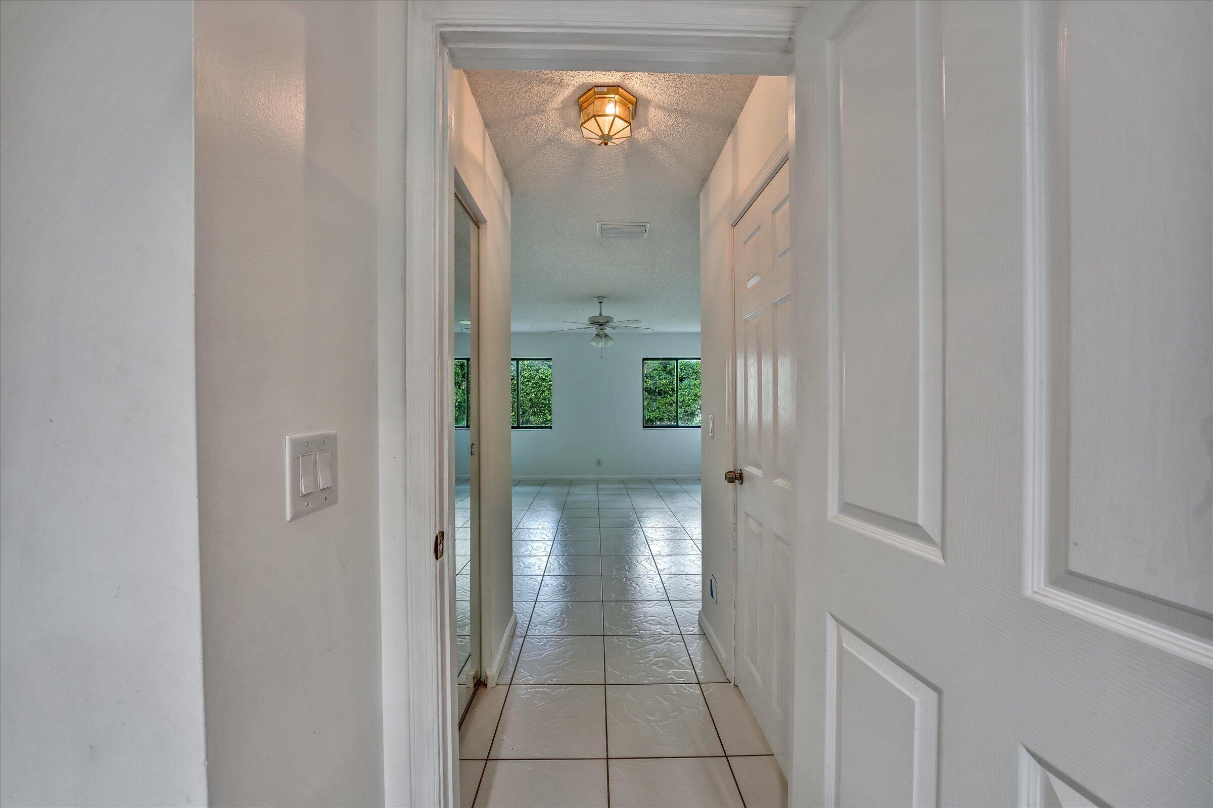 LANTERN WALK 2 - Residential