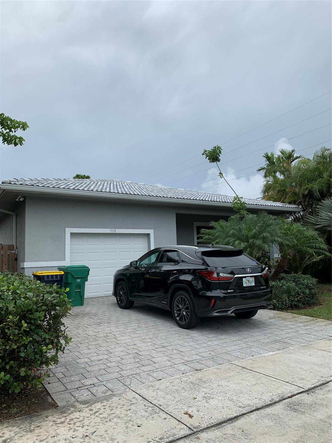 SE DANIA BEACH - Residential Lease