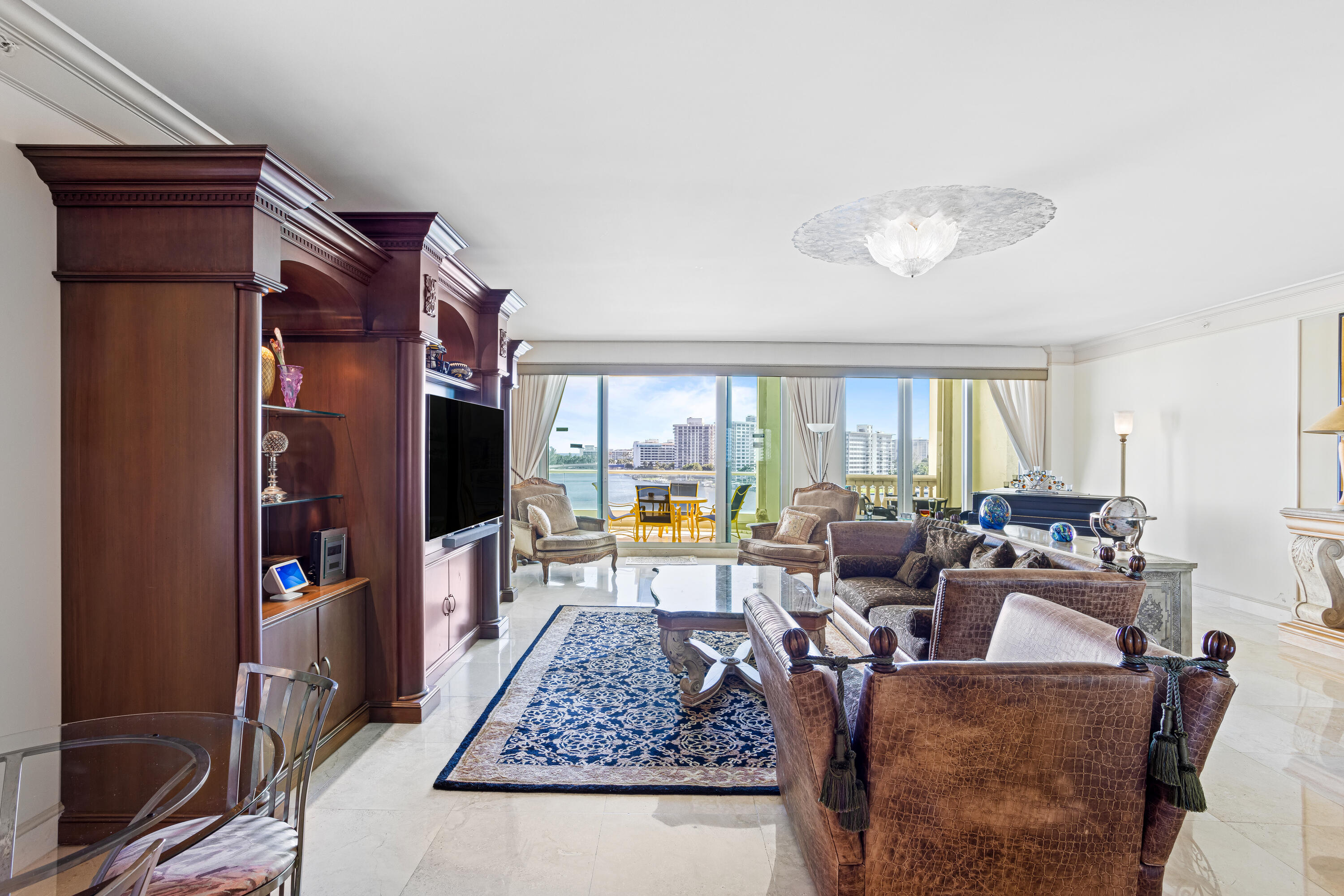 MIZNER GRAND - Residential
