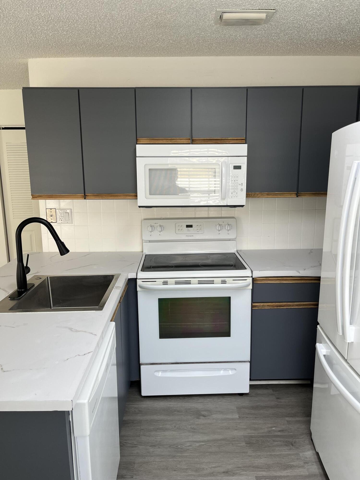 GREATER BOYNTON PLACE 3 - Residential