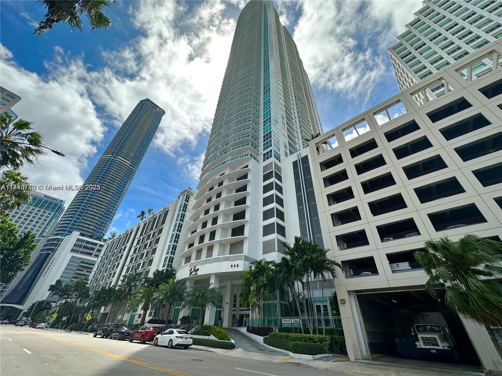 THE PLAZA 851 BRICKELL CONDO - Residential Lease