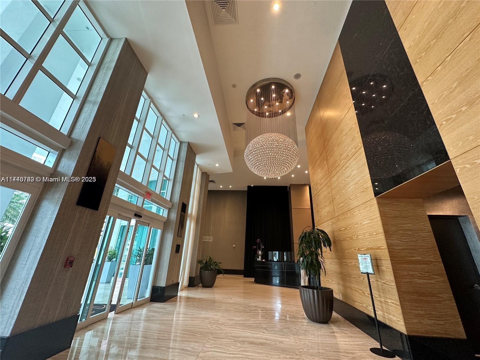 THE PLAZA 851 BRICKELL CONDO - Residential Lease