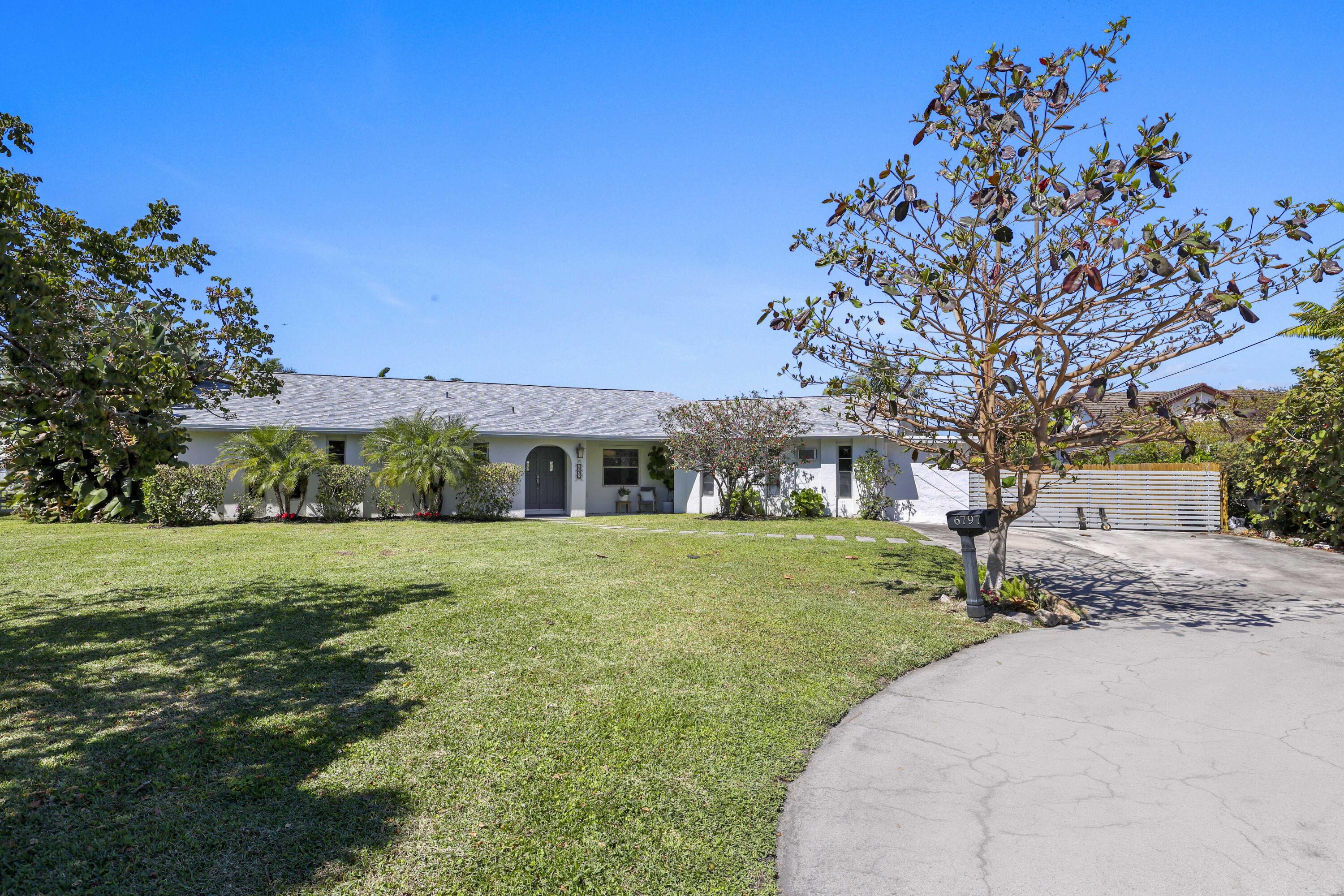ISLAND ESTATES - Residential