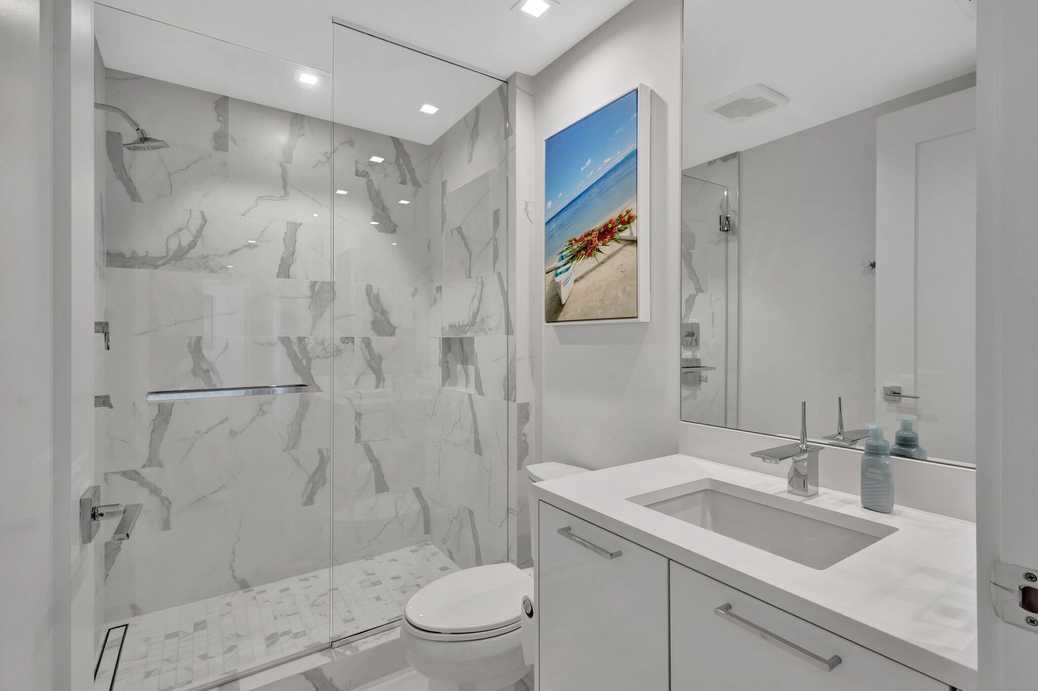 VISTABLUE SINGER ISLAND CONDO - Residential