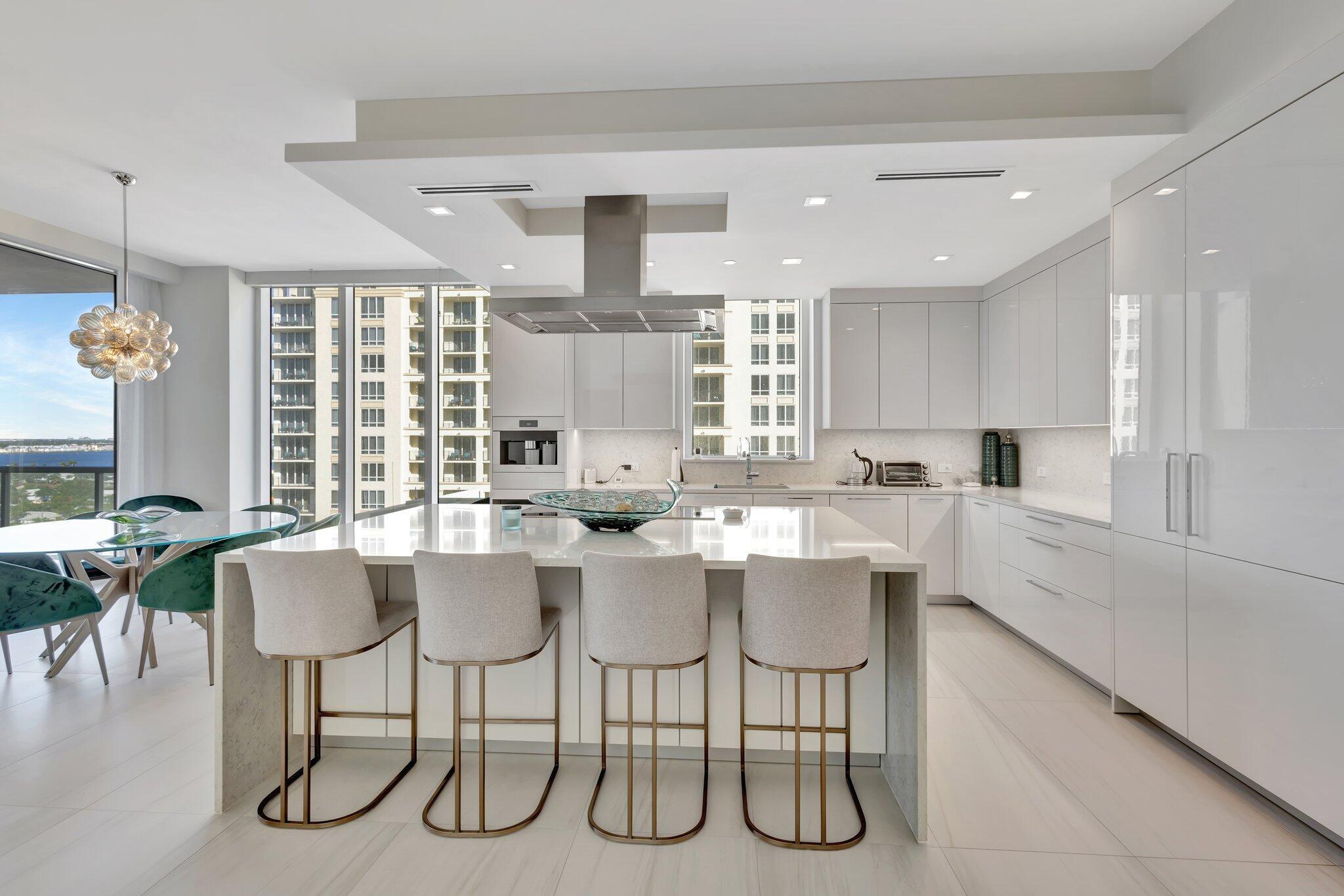 VISTABLUE SINGER ISLAND CONDO - Residential