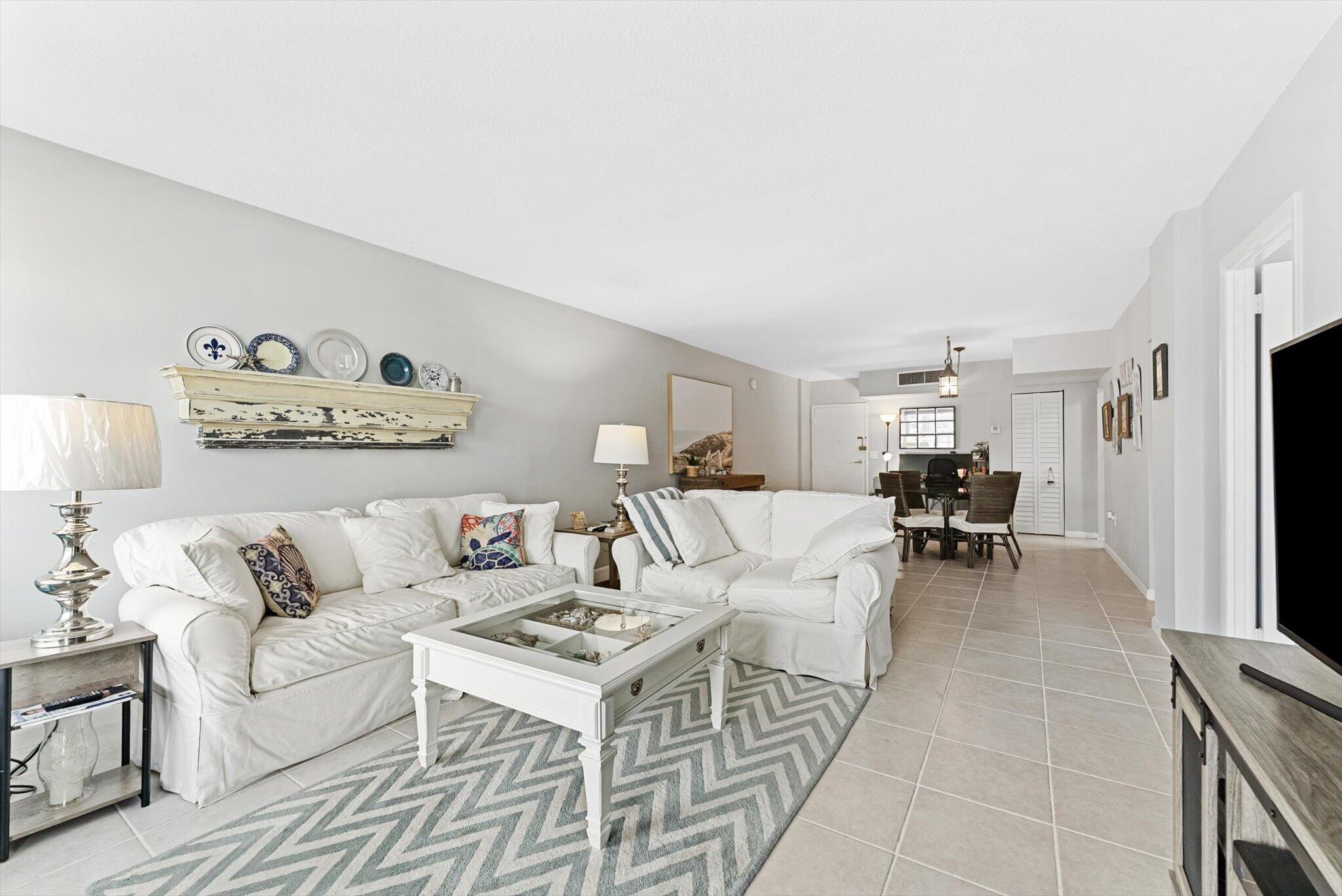 PATRICIAN OF PALM BEACH CONDO - Residential