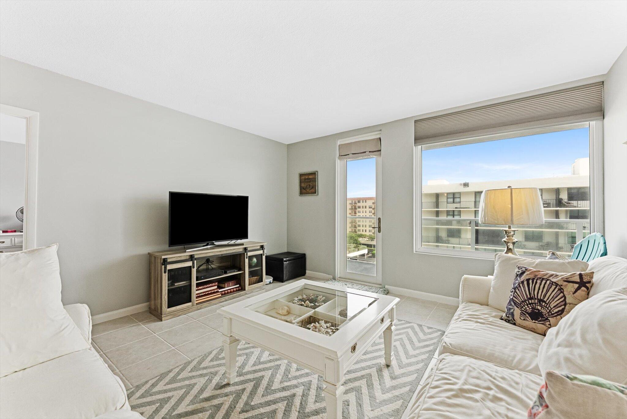 PATRICIAN OF PALM BEACH CONDO - Residential