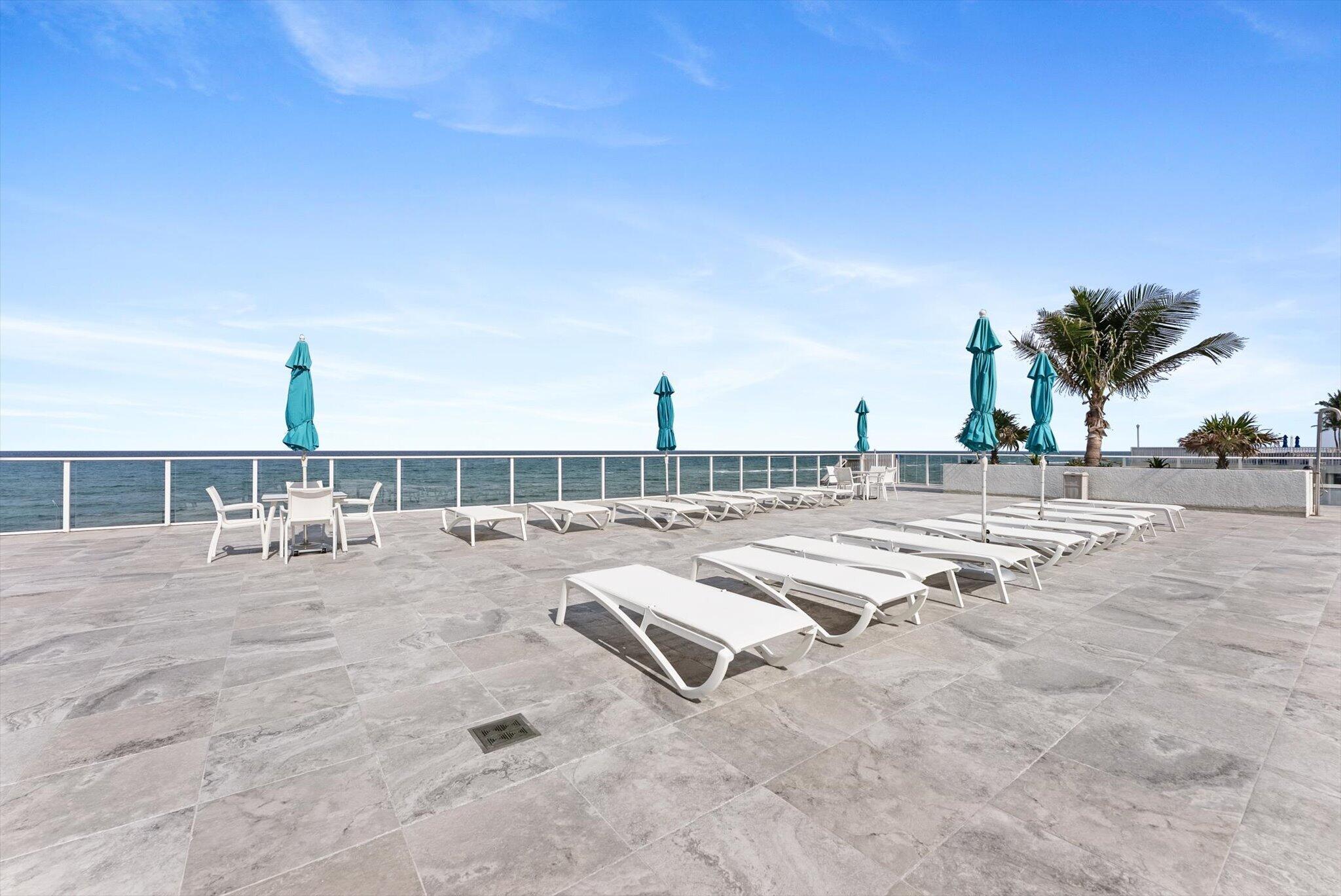 PATRICIAN OF PALM BEACH CONDO - Residential