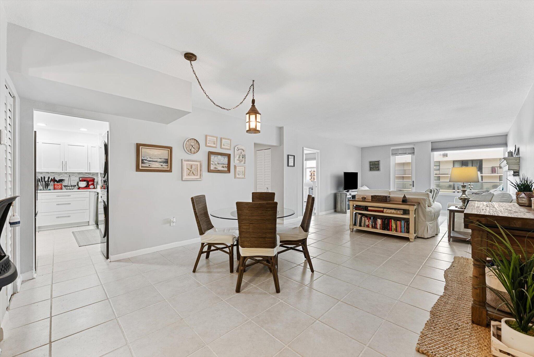 PATRICIAN OF PALM BEACH CONDO - Residential