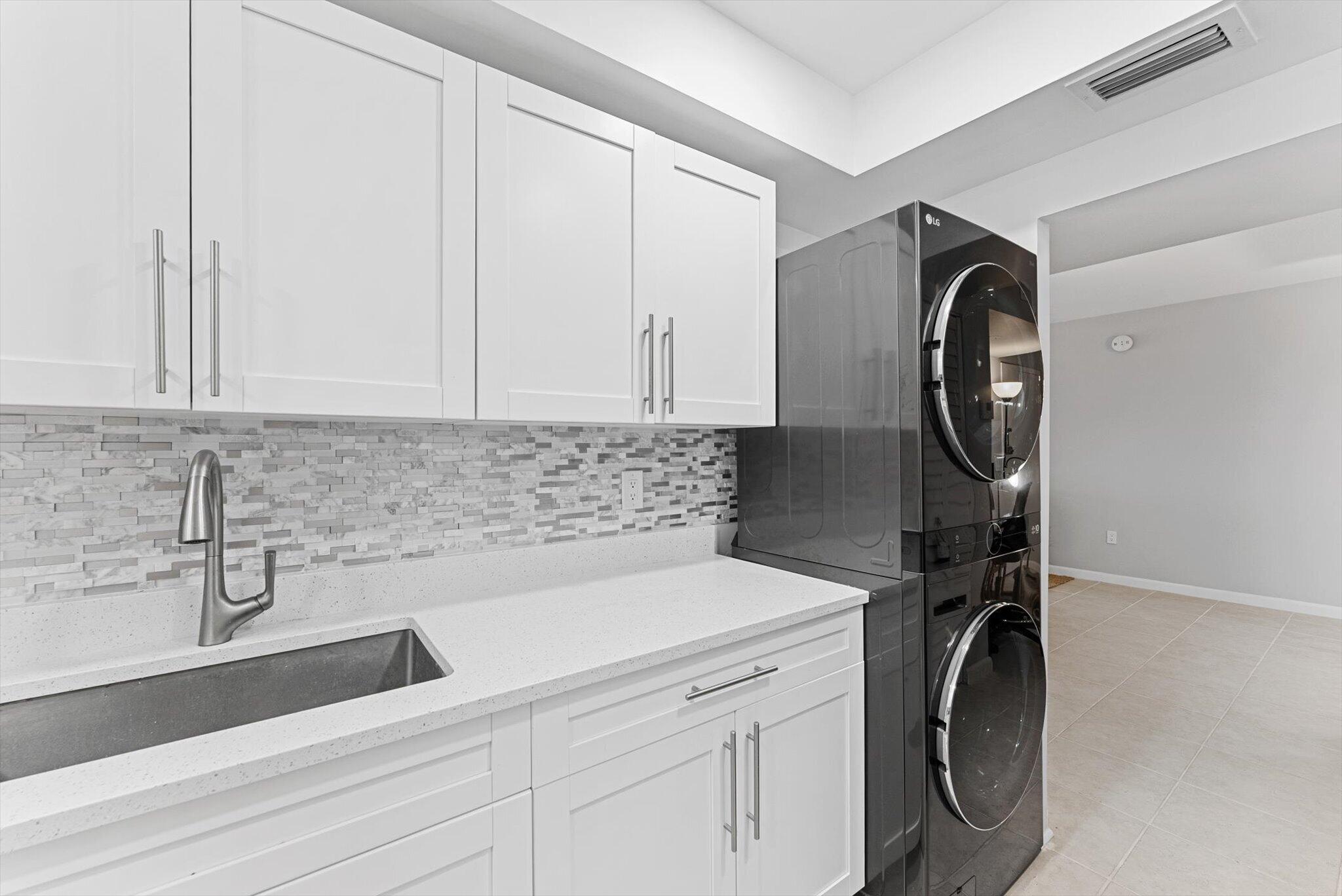 PATRICIAN OF PALM BEACH CONDO - Residential