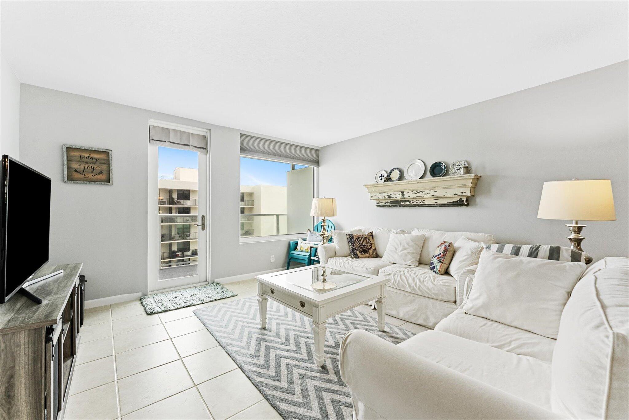 PATRICIAN OF PALM BEACH CONDO - Residential