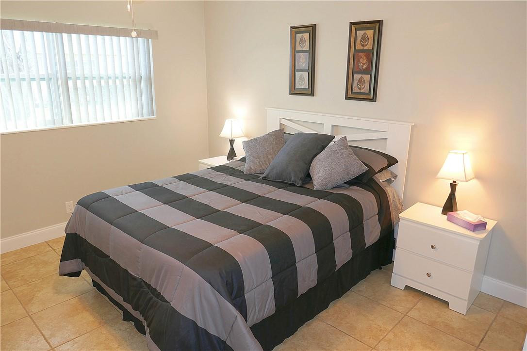 CRESTHAVEN - DUDLEY - Residential