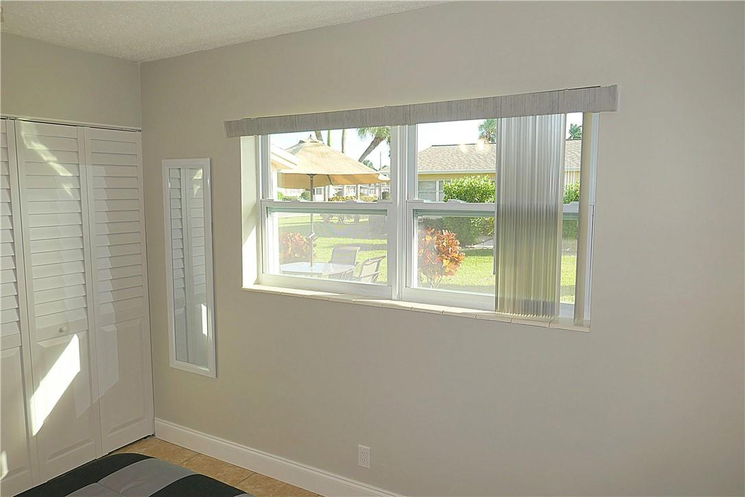 CRESTHAVEN - DUDLEY - Residential
