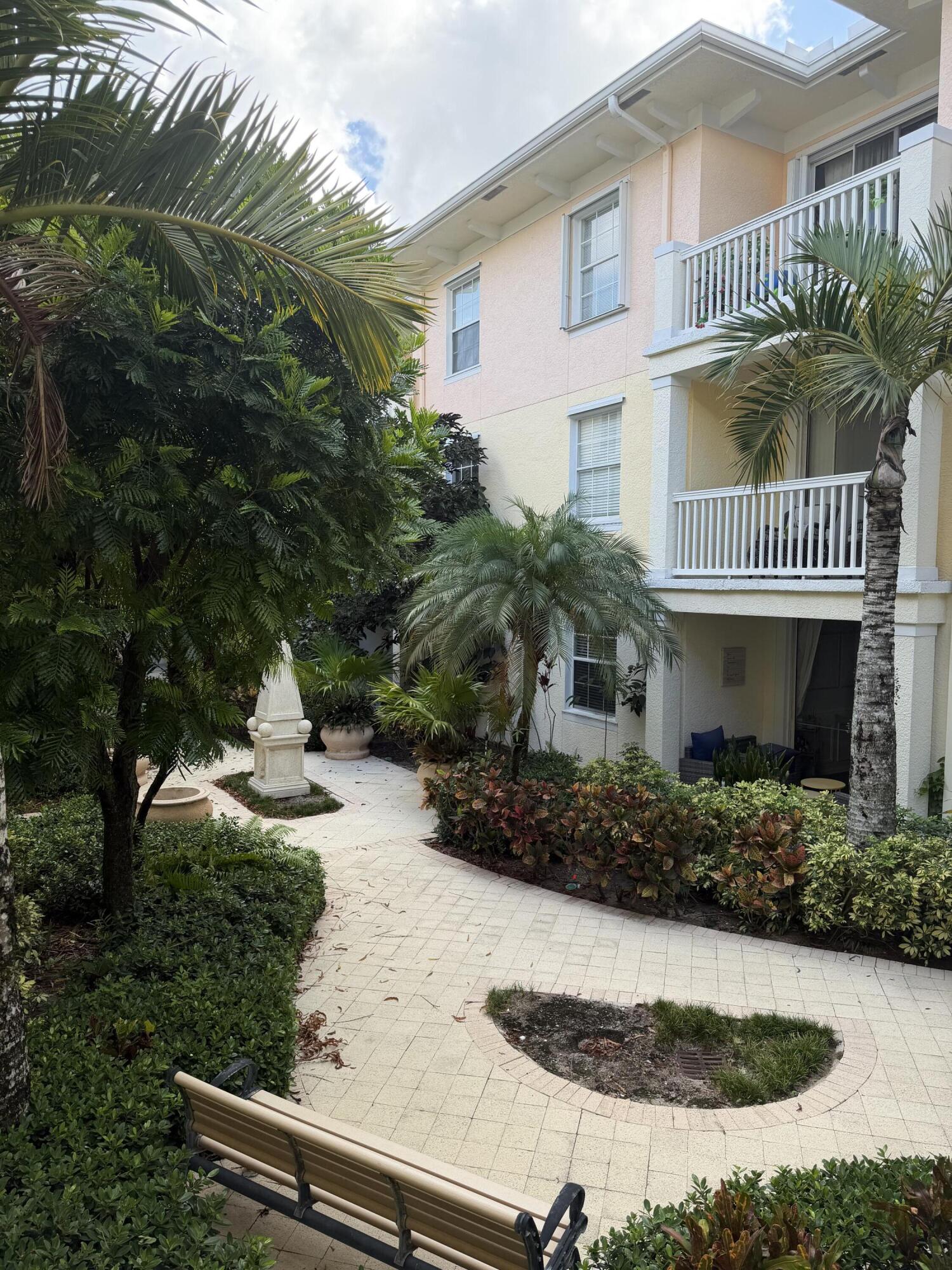 SOMERSET AT ABACOA CONDO - Residential Lease