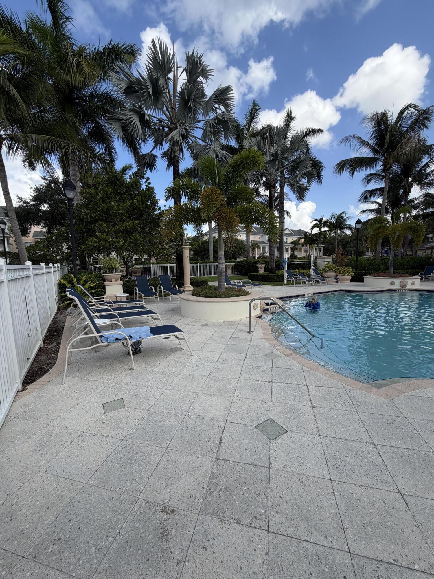 SOMERSET AT ABACOA CONDO - Residential Lease
