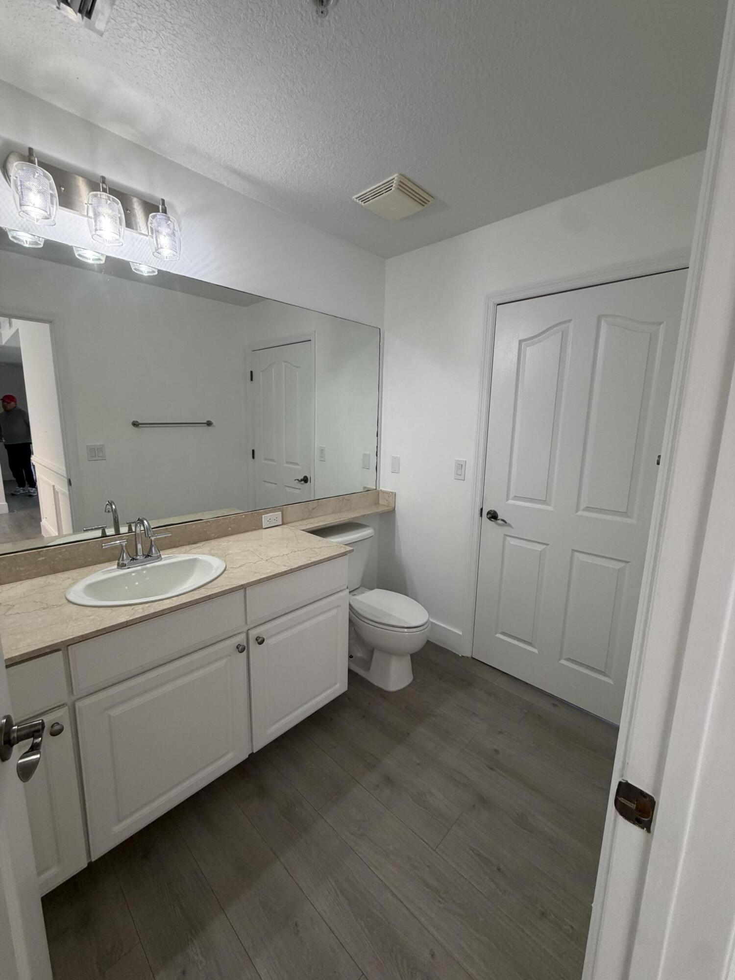 SOMERSET AT ABACOA CONDO - Residential Lease
