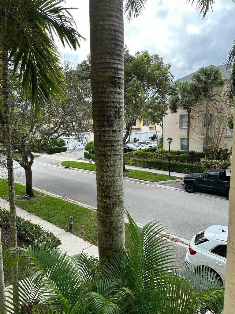 SOMERSET AT ABACOA CONDO - Residential Lease