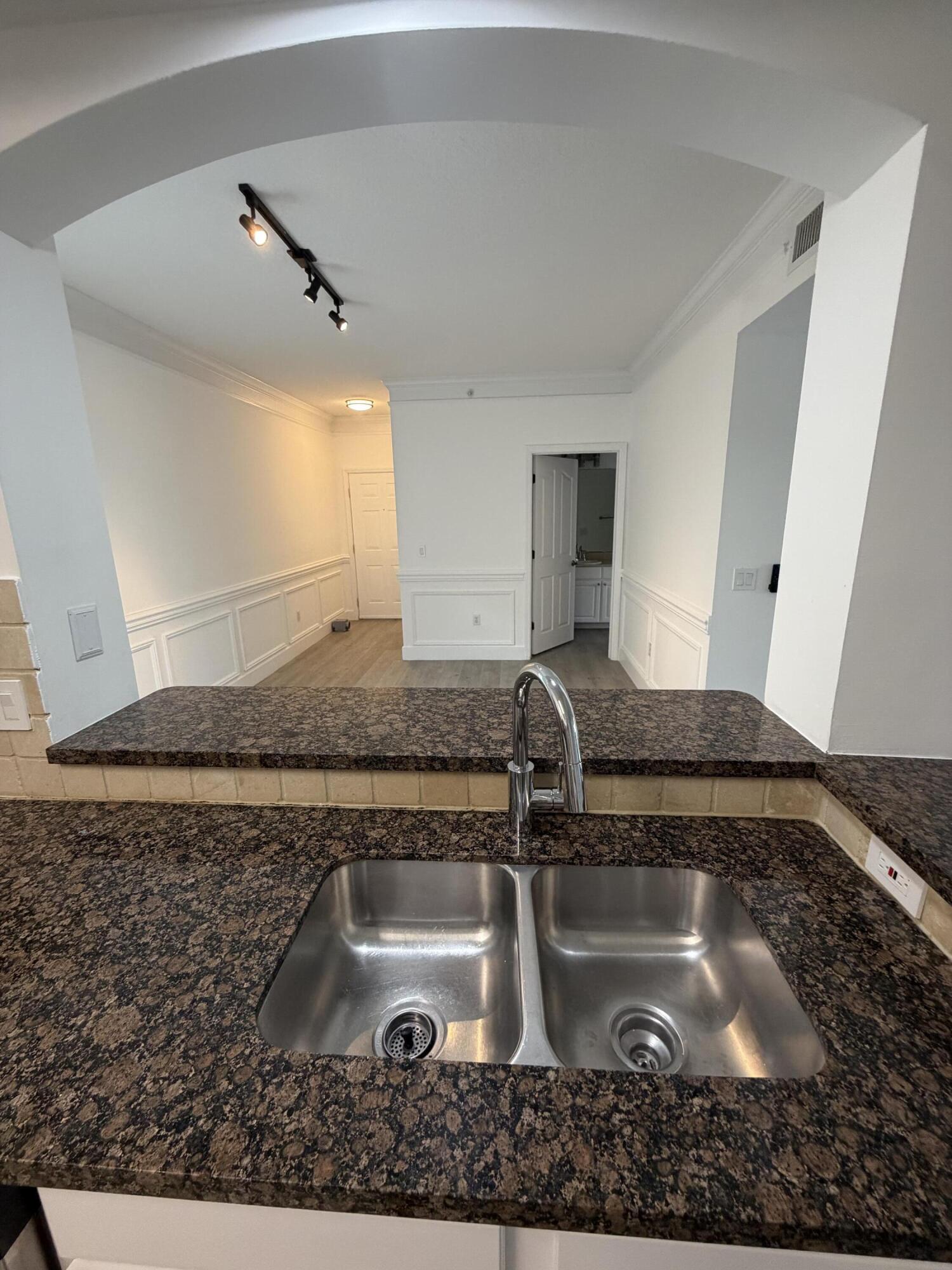 SOMERSET AT ABACOA CONDO - Residential Lease