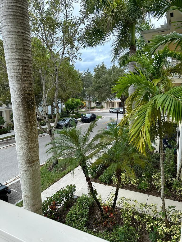 SOMERSET AT ABACOA CONDO - Residential Lease
